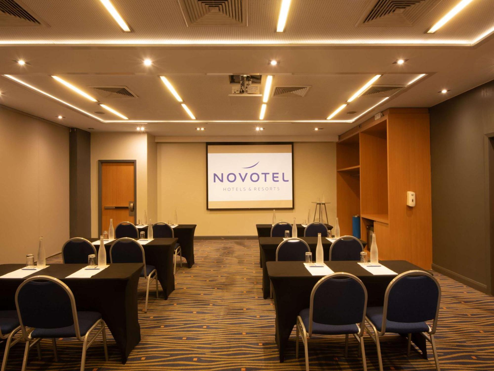 Novotel Santiago Vitacura Exterior foto